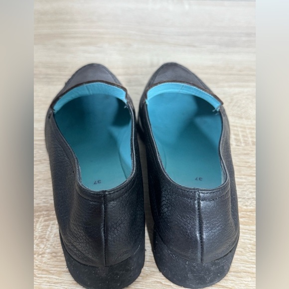 Thierry Rabotin Women's 37 US 6.5  Black and Brown Leather Wedge Loafers - Picture 9 of 10